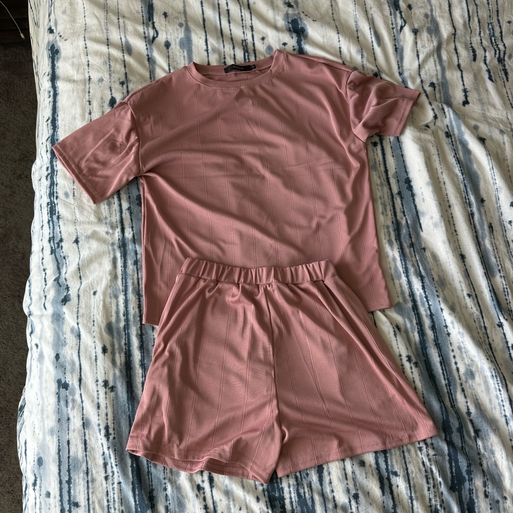 Dusty Rose Pink & Black Short Sleeve & Shorts Set